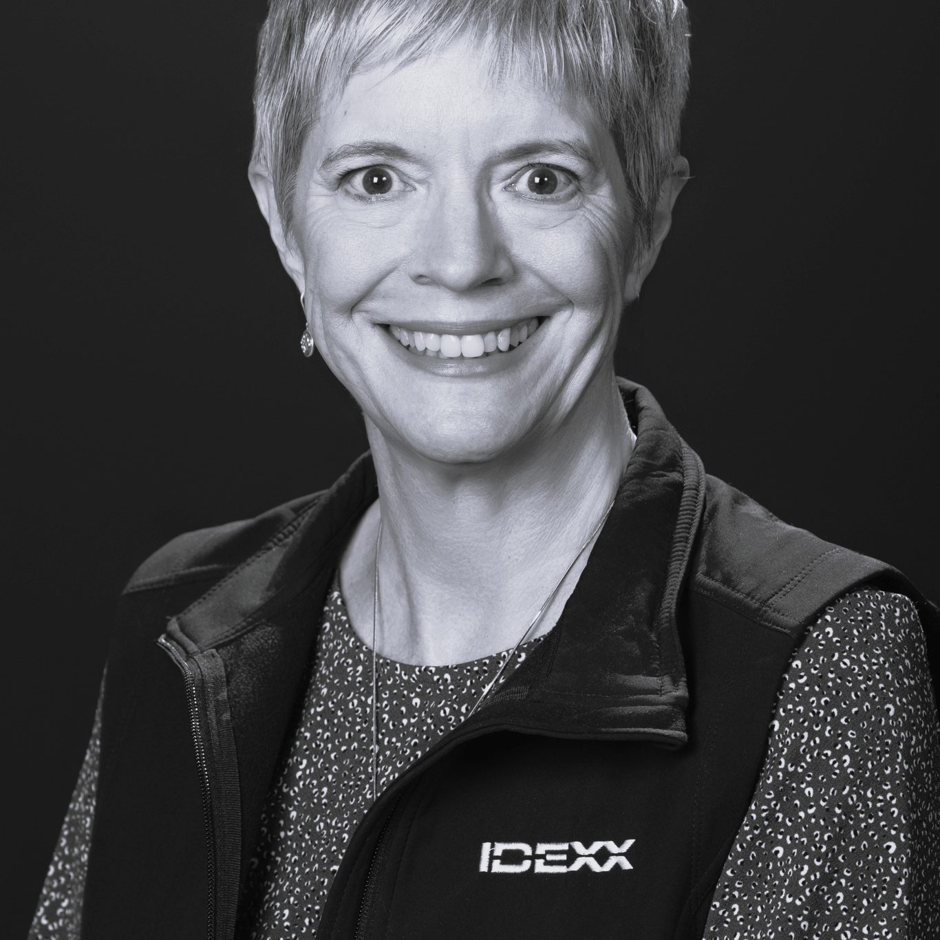 Kari Mundschenk headshot
